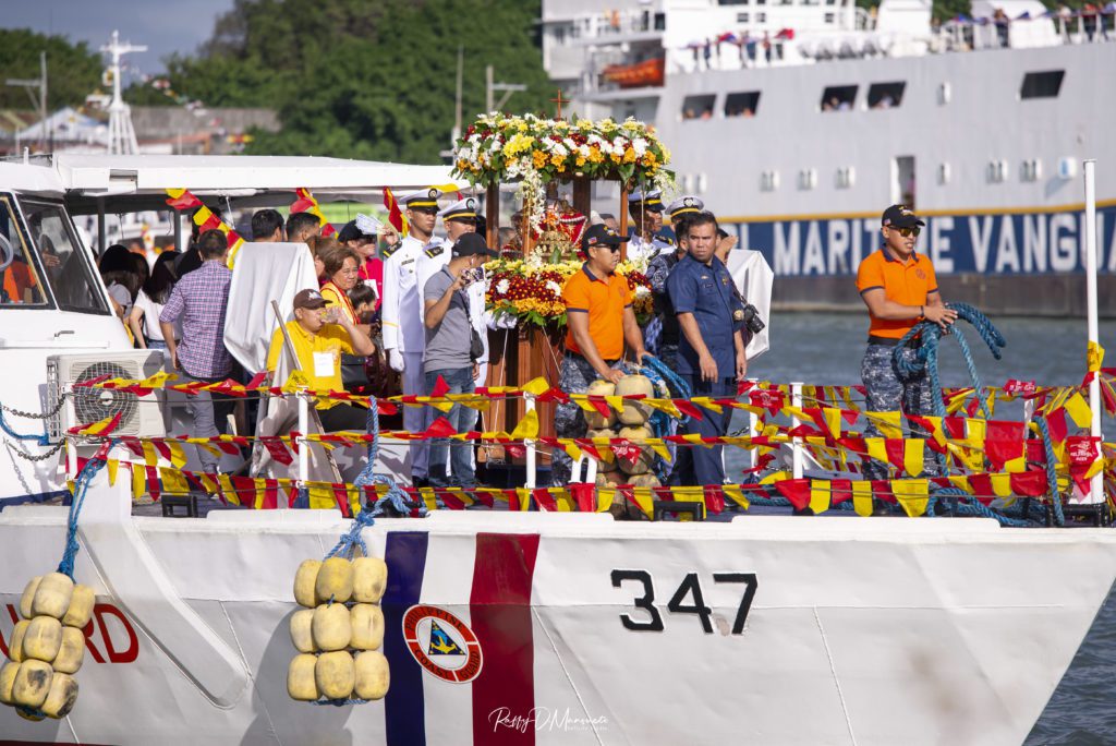 Sto. Niño Fluvial Parade Dinagyang Festival 2023, Dinagyang Festival 2023, Dinagyang Festival 2023 Travel Guide, dinagyang festival, dinagyang festival place of origin, dinagyang festival costume, Miss Iloilo