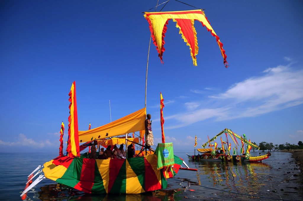 Guinakit sa Sugod Malapatan, Fluvial Parade, Pakaradyan Festival, Sarangani, Malapatan, Moro Community, Cultural Tradition, Festival, Philippine Festivals, Maguindanaon Culture, Traditional Boats, Cultural Celebration, Moro Boat Parade,